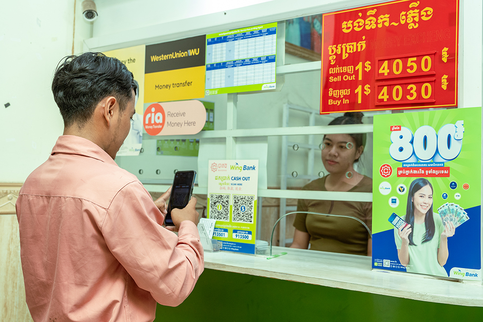 Bakong Users Can Cash Out at Wing Outlets for a Fee as Low as 800 Riels